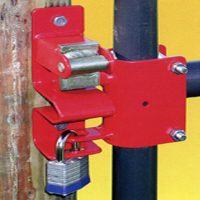 SpeeCo S16100500 Gate Latch, 1-Way Lockable, Steel, Red, For: 1-5/8 to 2 in OD Round Tube Gate